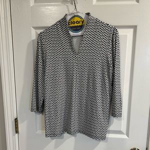 Talbots Womens Blouse Black White Floral 3/4 Sleeve V Neck Pullover Petites PM